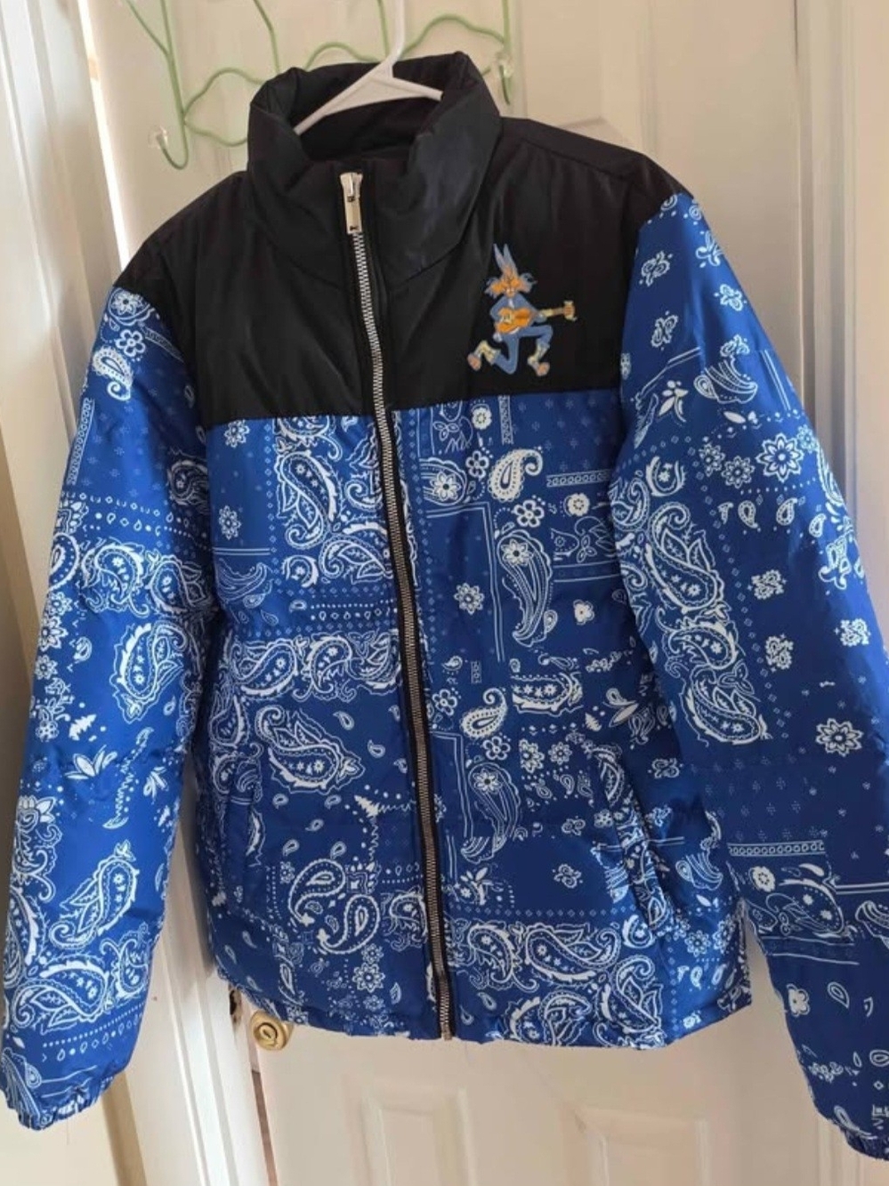 Brand new American Stitch paisley Puffer coat medium has never been worn